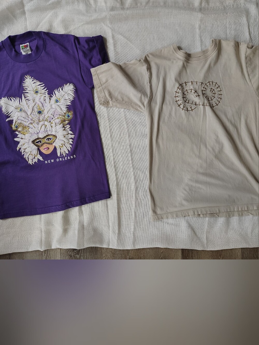 Vintage Eclectic Graphic Tee Bundle (2pcs) Size S.  Teens, Women